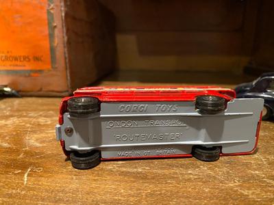 CORGI TOYS, LONDON TRANSFERS ROUTEMASTER AND ROLLS ROYCE PHANTOM