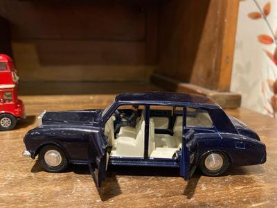 CORGI TOYS, LONDON TRANSFERS ROUTEMASTER AND ROLLS ROYCE PHANTOM