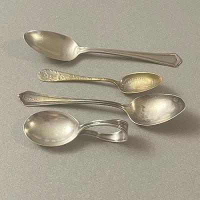 LOT 147K: Sterling Silver Spoons - 68.9 grams