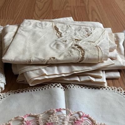 LOT 254F: Vintage Lace Doilies, Beautiful Embroidered Table Cloths, Napkins & Pillow Case