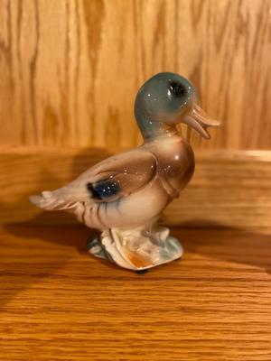 VINTAGE ROYAL C. CERAMIC DUCKS
