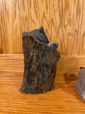 STUMP DWELLER RACCOONS BY GARY STEVENSON AND CANADIAN GOOSE BY HERITAGE DECOYS