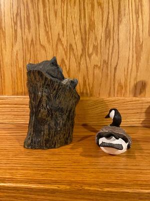 STUMP DWELLER RACCOONS BY GARY STEVENSON AND CANADIAN GOOSE BY HERITAGE DECOYS