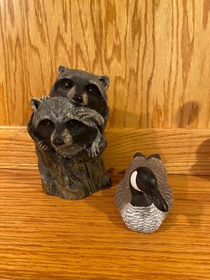 STUMP DWELLER RACCOONS BY GARY STEVENSON AND CANADIAN GOOSE BY HERITAGE DECOYS