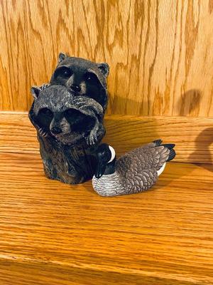 STUMP DWELLER RACCOONS BY GARY STEVENSON AND CANADIAN GOOSE BY HERITAGE DECOYS
