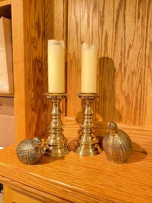 BRASS CANDLESTICK HOLDERS AND BRASS QUAILS