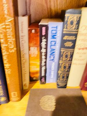 OUTDOORSMAN TYPE BOOKS
