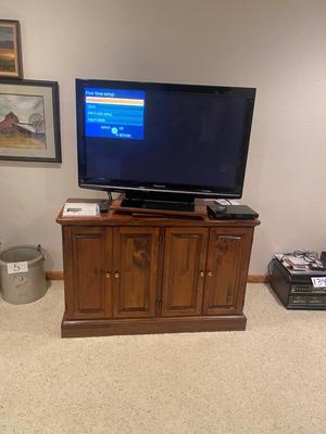 PANASONIC 42” FLATSCREEN PLASMA HDTV, SOLID WOOD TV STAND AND LG BLUE-RAY DVD PLAYER