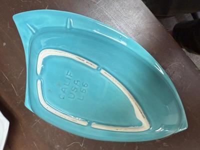 Mid Century Modern Calif Pottery Curved Trays Laguna L66