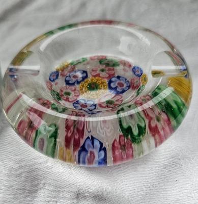 4 vintage Glass Paperweights! Lot #1 Chinese Poinsettia, Murano