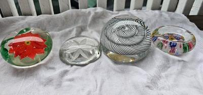 4 vintage Glass Paperweights! Lot #1 Chinese Poinsettia, Murano