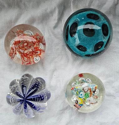 4 vintage Art Glass Paperweights Lot #2 Murano Millefiori Rossini