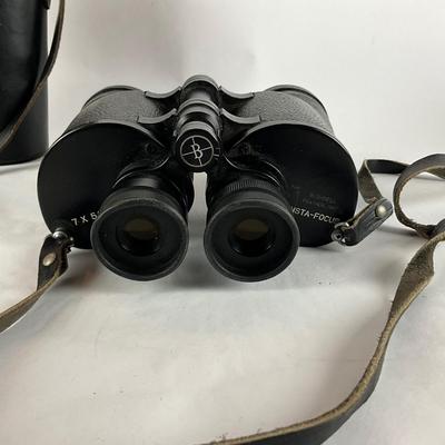 O1085 Pair of Bushnell Binoculars