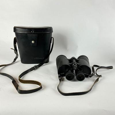 O1085 Pair of Bushnell Binoculars