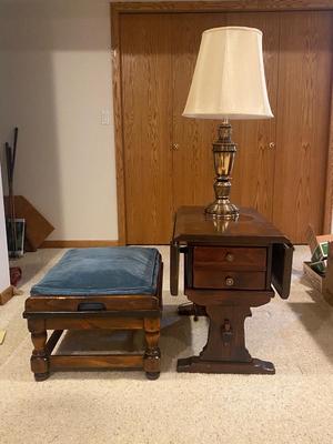 KLING COLONIAL DROP LEAF SIDE TABLE, BRASS LAMP, ETHAN ALLEN OTTOMAN