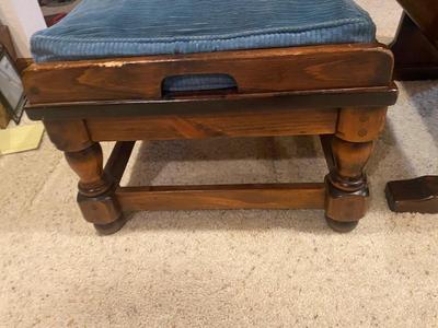 KLING COLONIAL DROP LEAF SIDE TABLE, BRASS LAMP, ETHAN ALLEN OTTOMAN