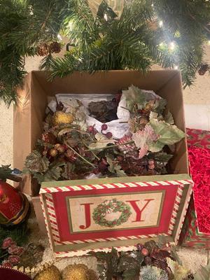 BEAUTIFUL 7-1/2’ PRELIT CHRISTMAS TREE WITH TRIMMINGS AND DECOR