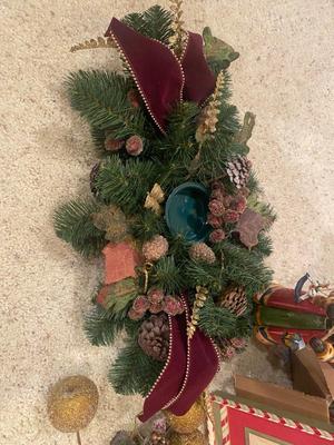 BEAUTIFUL 7-1/2’ PRELIT CHRISTMAS TREE WITH TRIMMINGS AND DECOR