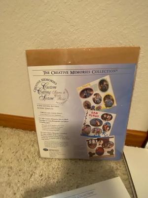 CREATIVE MEMORIES CUSTOM CUTTING SYSTEM WITH ALL THE BELLS AND WHISTLES