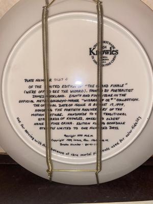 COLLECTORS PLATES WITH CERTIFICATES OF AUTHENTICITY