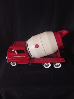 VINTAGE TONKA CEMENT TRUCK