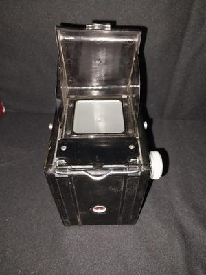 SPARTUS FULL-VUE ANTIQUE CAMERA WITH BOX