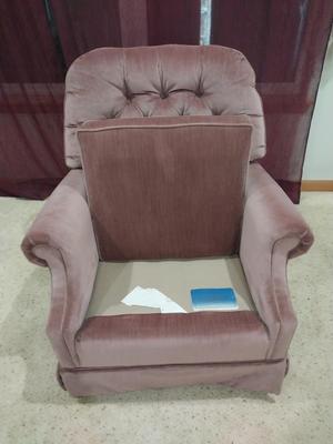 LA-Z-BOY ROCKER / SWIVAL CHAIR