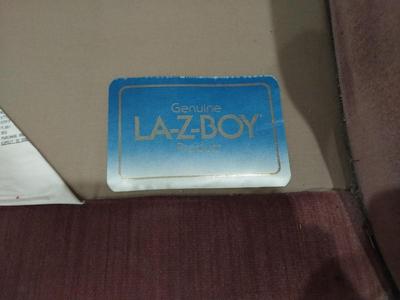 LA-Z-BOY ROCKER / SWIVAL CHAIR