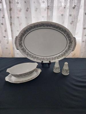 FLORETINE CHINA SERVING SET