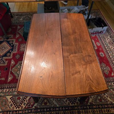LOT 148D: Antique Drop Leaf Dining Table