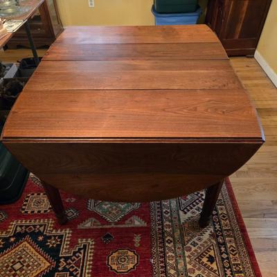 LOT 148D: Antique Drop Leaf Dining Table