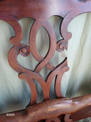 Vintage Kindel Oxford Chippendale full sized bed / Headboard / Footboard with side rails