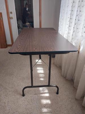 SIX FOOT FOLDING TABLE