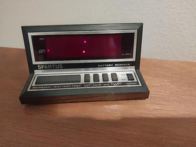MID CENTURY MODERN NIGHTSTAND AND SPARTUS ALARM CLOCK