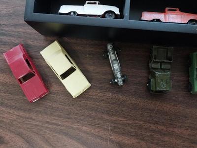LATCHING DISPLAY CASE FILLED WITH TOY CARS