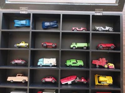 LATCHING DISPLAY CASE FILLED WITH TOY CARS