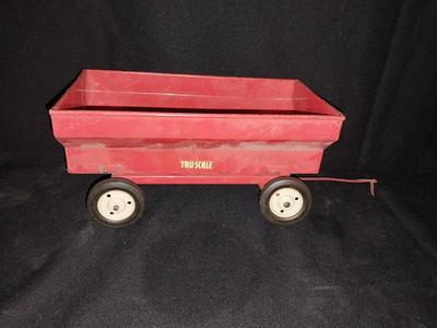 TRU-SCALE TRACTOR-WAGON AND ACCESORY