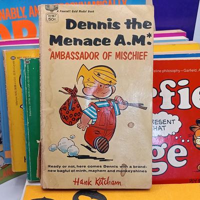 LOT 18: Comic Colection- Garfield, Andy Capp, Calvin and Hobbes & More