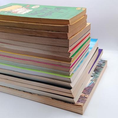 LOT 18: Comic Colection- Garfield, Andy Capp, Calvin and Hobbes & More