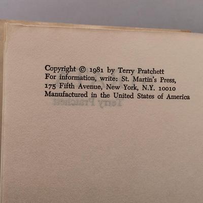 LOT 20: Ray Bradbury's 1953 Fahrenheit 451, Heinlein's 1961 Stranger in a Strange Land, Pratchett's 1981 Strata & More