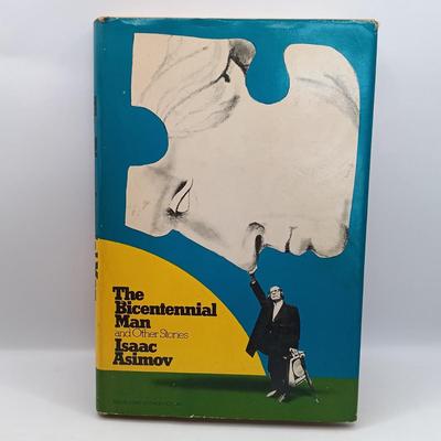 LOT 20: Ray Bradbury's 1953 Fahrenheit 451, Heinlein's 1961 Stranger in a Strange Land, Pratchett's 1981 Strata & More