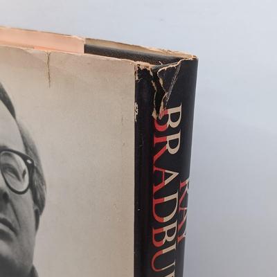 LOT 20: Ray Bradbury's 1953 Fahrenheit 451, Heinlein's 1961 Stranger in a Strange Land, Pratchett's 1981 Strata & More