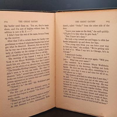 LOT 21: First Edition 1925 The Great Gatsby by F. Scott Fitzgerald *FIRST PRINTING*