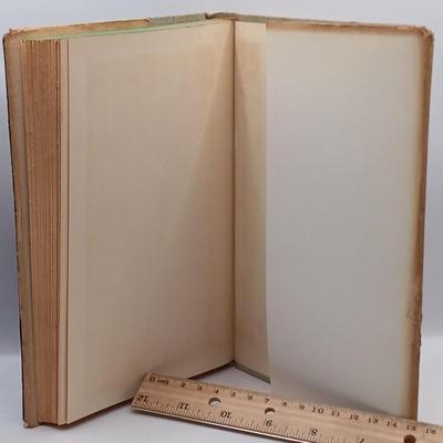 LOT 194: Galaxy Science Fiction 1952 Editions w/ The 3rd and 4th Galaxy Reader & The 1972 Annual World's Best SF