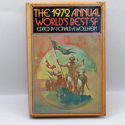 LOT 194: Galaxy Science Fiction 1952 Editions w/ The 3rd and 4th Galaxy Reader & The 1972 Annual World's Best SF