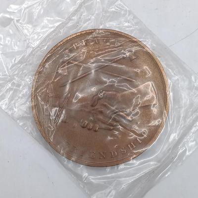 LOT 196: Set of 6) Metal Presidential Memorial and Peace Medallions