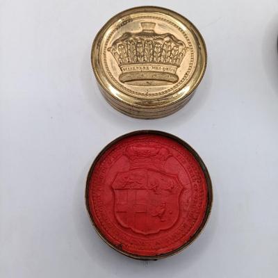 LOT 201: Duke of Wellington Victories in the Peninsula Metal Box, King of Arms Wax Seal & More