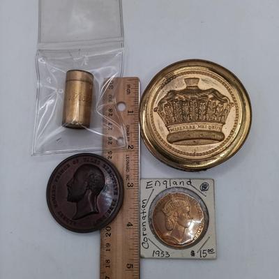 LOT 201: Duke of Wellington Victories in the Peninsula Metal Box, King of Arms Wax Seal & More