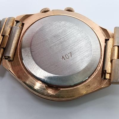 LOT 203: Bestfit System #495 of Spring Bars with (3) Watches