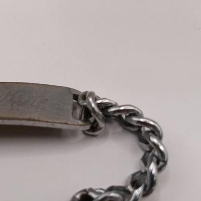 LOT 206: Mens and Misc. Lot